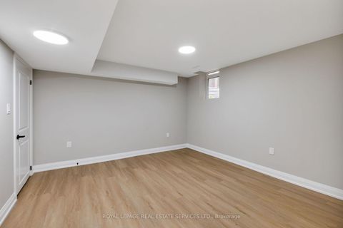 Photo 39 at 2202 Brookhaven Crescent, WM Westmount, Oakville