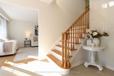 Photo 6 at 1303 Henley Place, FA Falgarwood, Oakville