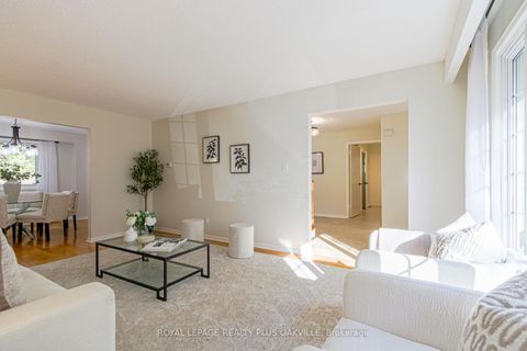 Photo 10 at 1303 Henley Place, FA Falgarwood, Oakville