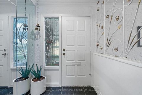 Photo 8 at 6 Windover Drive, Woburn, Toronto