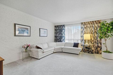 Photo 9 at 6 Windover Drive, Woburn, Toronto