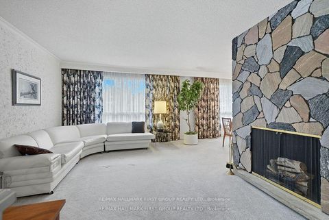 Photo 10 at 6 Windover Drive, Woburn, Toronto