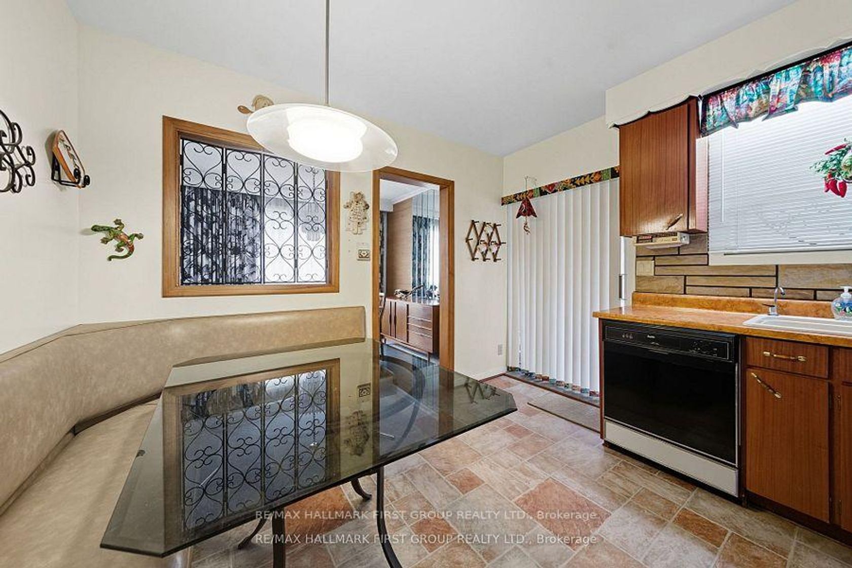 Photo 4 at 6 Windover Drive, Woburn, Toronto Photo 4 at 6 Windover Drive, Woburn, Toronto