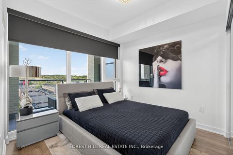 Photo 9 at 831 - 100 Eagle Rock Way, Maple, Vaughan