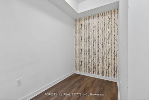 Photo 11 at 831 - 100 Eagle Rock Way, Maple, Vaughan