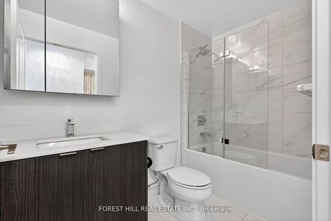 Photo 13 at 831 - 100 Eagle Rock Way, Maple, Vaughan