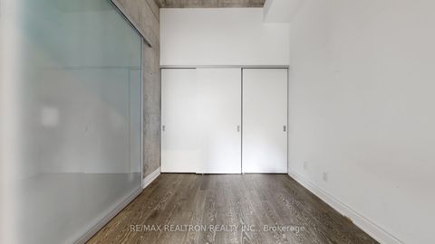 Photo 16 at 201 - 608 Richmond Street W, Waterfront Communities C1, Toronto