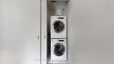 Photo 21 at 201 - 608 Richmond Street W, Waterfront Communities C1, Toronto