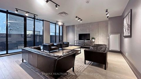 Photo 36 at 201 - 608 Richmond Street W, Waterfront Communities C1, Toronto