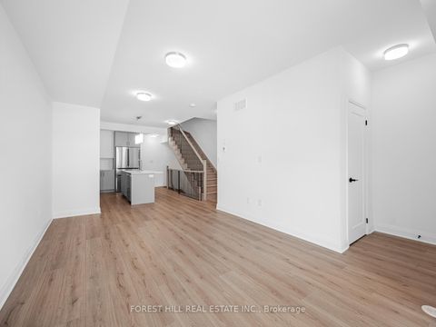 Photo 8 at 52 Burleigh Mews, Uplands, Vaughan