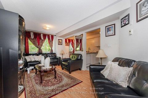 Photo 6 at 40 Skelding Court, West Hill, Toronto