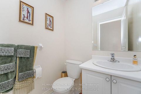 Photo 15 at 40 Skelding Court, West Hill, Toronto