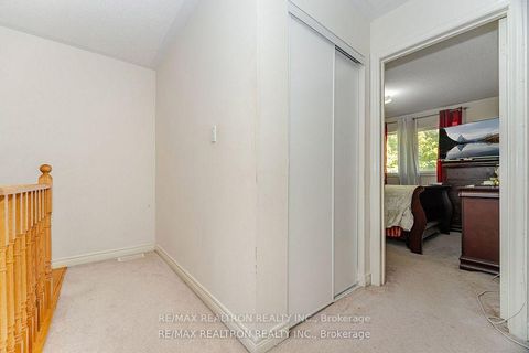 Photo 16 at 40 Skelding Court, West Hill, Toronto