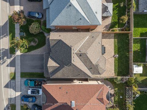 Photo 3 at 598 Fossil Hill Road, Vellore Village, Vaughan