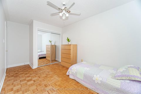 Photo 24 at 264 America Avenue, Vellore Village, Vaughan