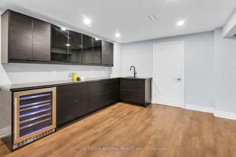 Photo 30 at 25 Grenadier Crescent, Beverley Glen, Vaughan