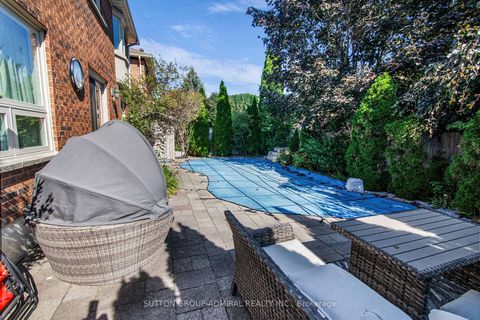 Photo 38 at 25 Grenadier Crescent, Beverley Glen, Vaughan