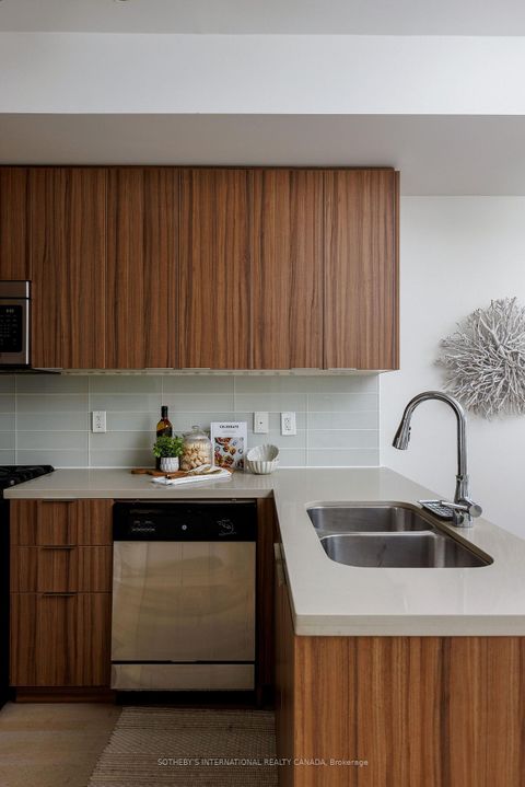 Photo 13 at 29 - 140 Broadview Avenue, South Riverdale, Toronto