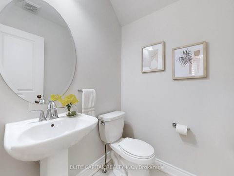 Photo 8 at 31 - 1331 Major Mackenzie Drive, Patterson, Vaughan