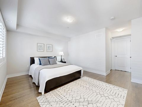 Photo 10 at 31 - 1331 Major Mackenzie Drive, Patterson, Vaughan