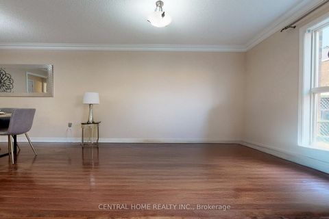 Photo 5 at 165 Manorheights Street, Rouge Woods, Richmond Hill