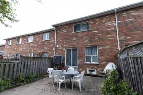 Photo 19 at 165 Manorheights Street, Rouge Woods, Richmond Hill