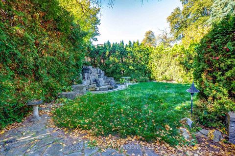 Photo 14 at 66 Brian Drive, Pleasant View, Toronto