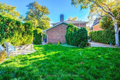 Photo 18 at 66 Brian Drive, Pleasant View, Toronto