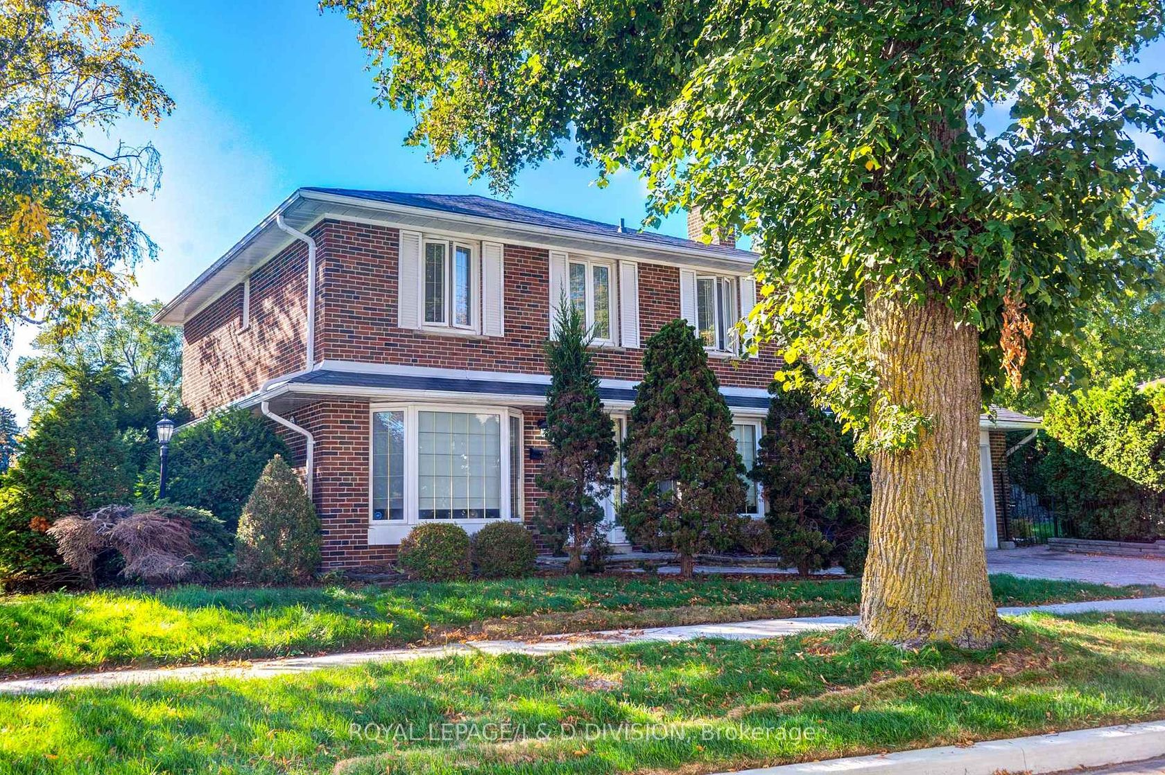 Photo 1 at 66 Brian Drive, Pleasant View, Toronto Photo 1 at 66 Brian Drive, Pleasant View, Toronto