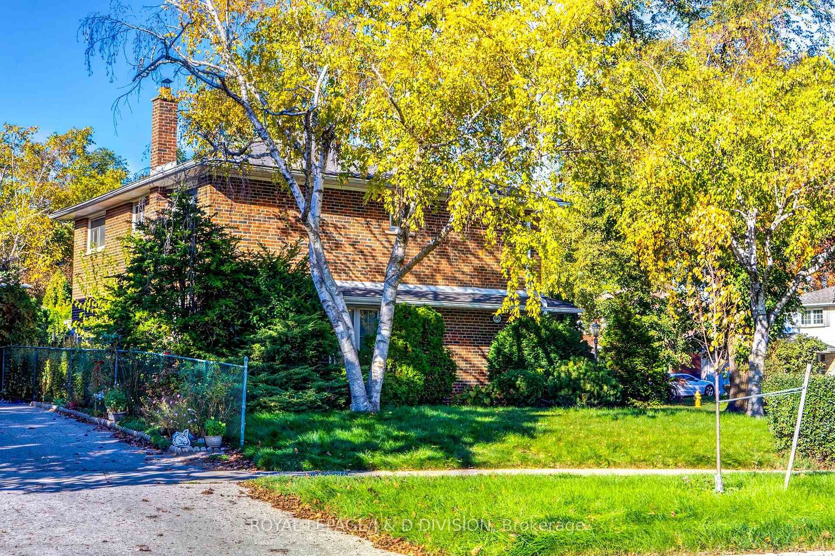 Photo 8 at 66 Brian Drive, Pleasant View, Toronto Photo 8 at 66 Brian Drive, Pleasant View, Toronto
