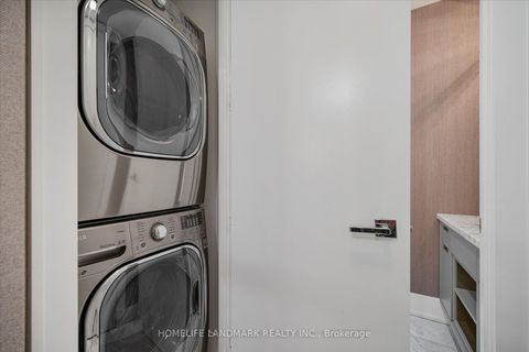 Photo 33 at 102 - 29 Queens Quay E, Waterfront Communities C8, Toronto