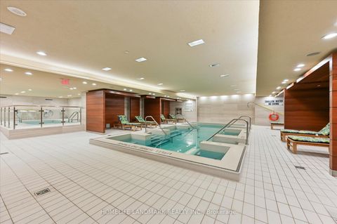 Photo 42 at 102 - 29 Queens Quay E, Waterfront Communities C8, Toronto