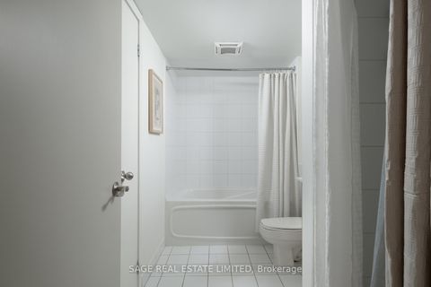 Photo 17 at 1403 - 255 Richmond Street E, Moss Park, Toronto