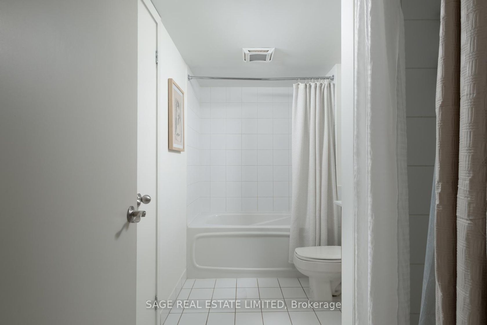 Photo 17 at 1403 - 255 Richmond Street E, Moss Park, Toronto Photo 17 at 1403 - 255 Richmond Street E, Moss Park, Toronto