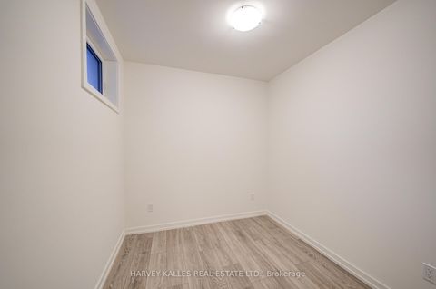 Photo 20 at 28 - 18 Lytham Green Circle, Glenway Estates, Newmarket