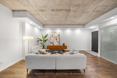 Photo 1 at 315 - 650 King Street W, Waterfront Communities C1, Toronto