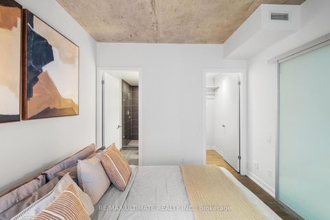 Photo 6 at 315 - 650 King Street W, Waterfront Communities C1, Toronto