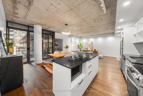Photo 11 at 315 - 650 King Street W, Waterfront Communities C1, Toronto