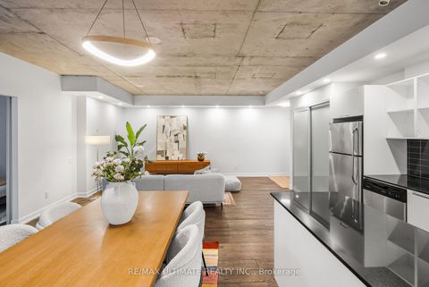 Photo 15 at 315 - 650 King Street W, Waterfront Communities C1, Toronto