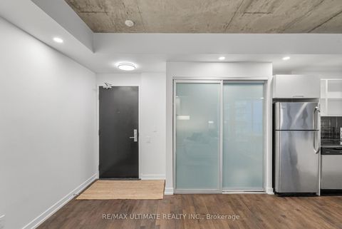 Photo 29 at 315 - 650 King Street W, Waterfront Communities C1, Toronto