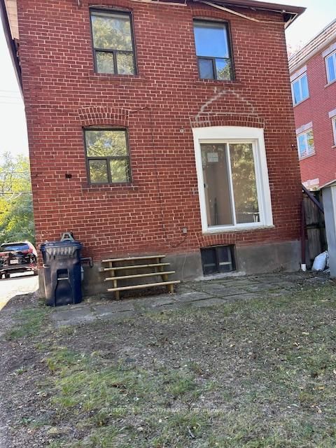 Photo 2 at 740 Kingston Road, Danforth, Toronto