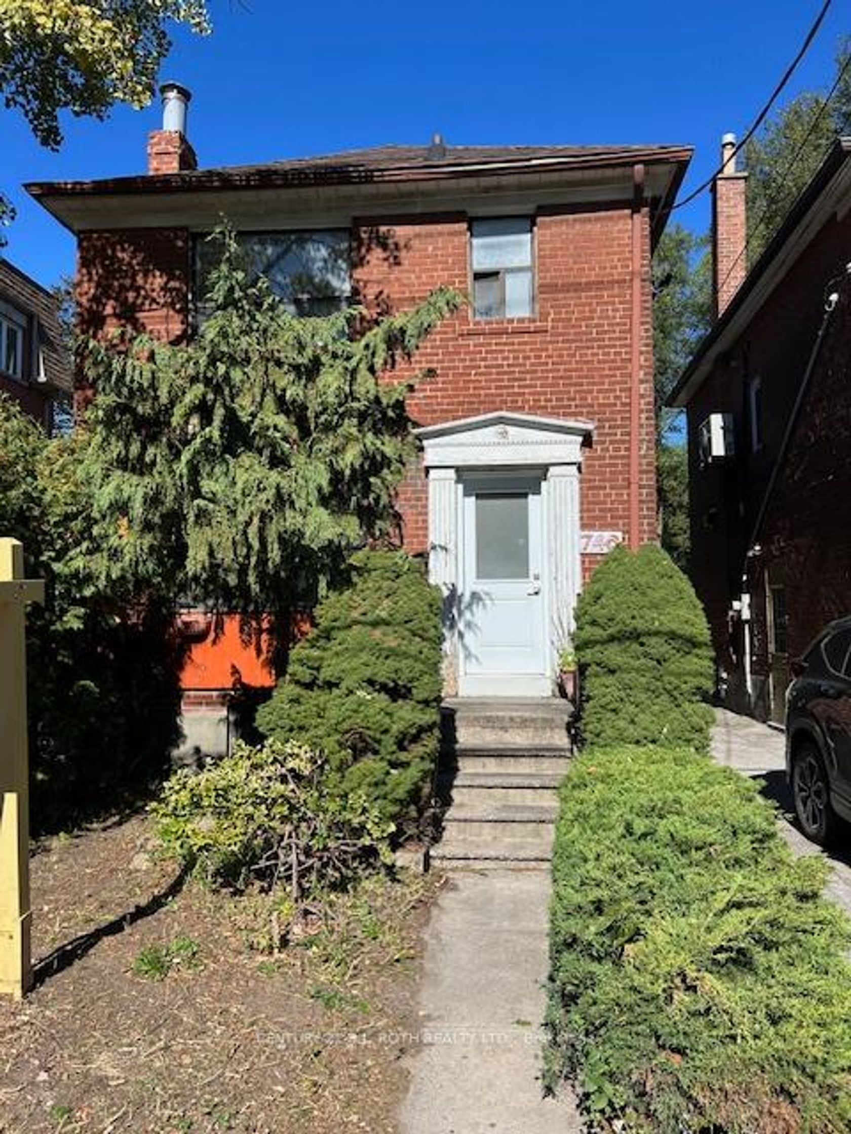 740 Kingston Road, Danforth, Toronto photo number 2 740 Kingston Road, Danforth, Toronto photo number 2