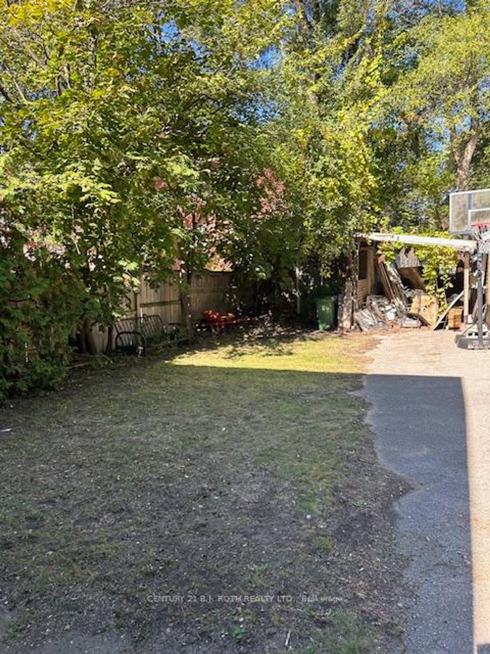 Photo 1 at 740 Kingston Road, Danforth, Toronto Photo 1 at 740 Kingston Road, Danforth, Toronto