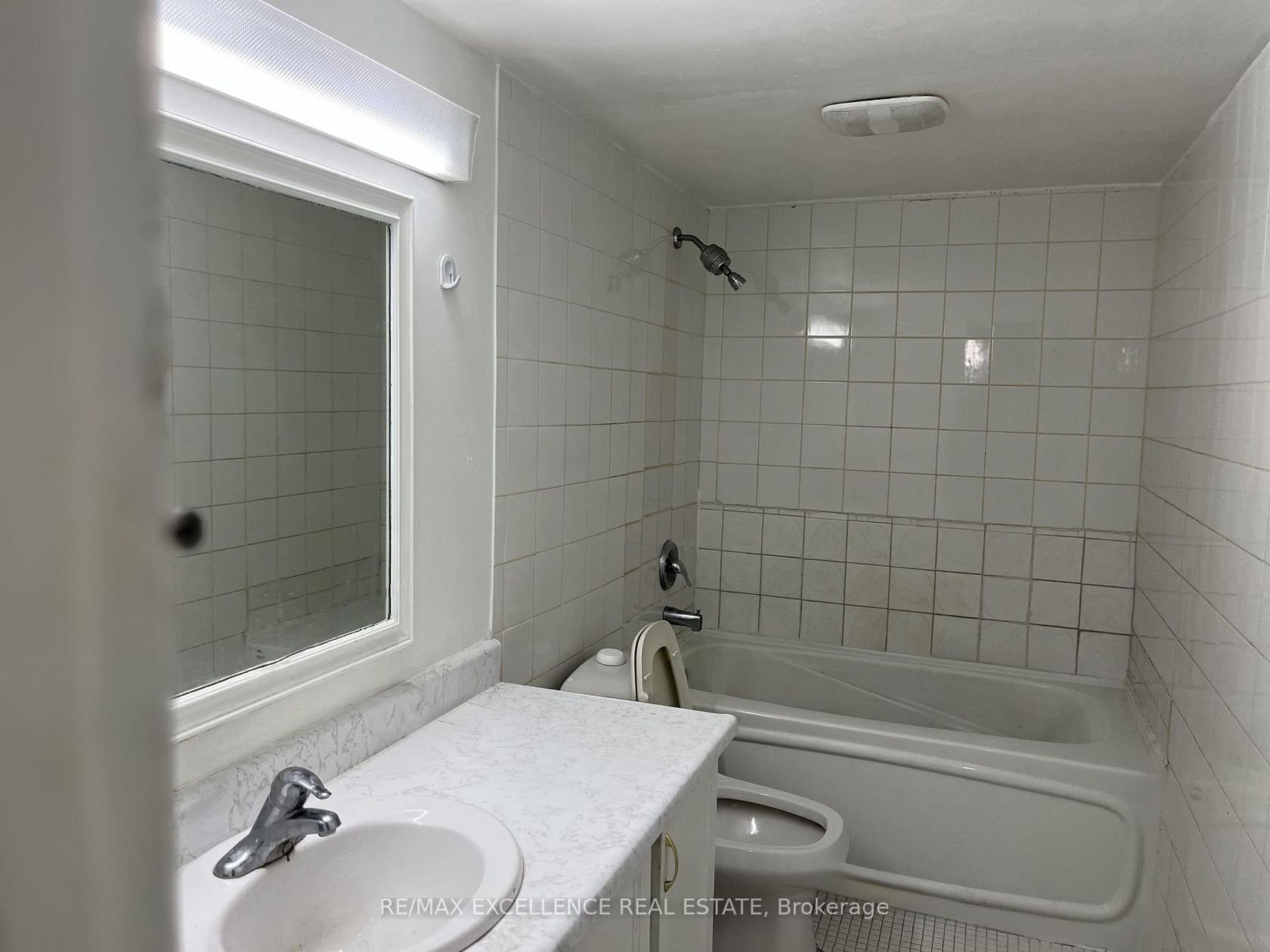 Photo 6 at 2105 - 3390 Weston Road, Humbermede, Toronto Photo 6 at 2105 - 3390 Weston Road, Humbermede, Toronto