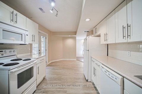 Photo 22 at 150 Widdifield Avenue, Armitage, Newmarket