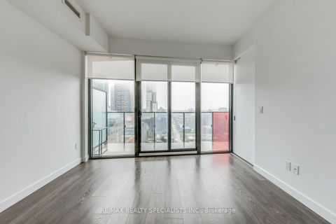 Photo 11 at 1405 - 215 Queen Street W, Waterfront Communities C1, Toronto
