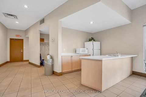 Photo 29 at 109 - 600 Eglinton Avenue E, Mount Pleasant East, Toronto