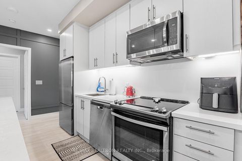 Photo 4 at D124 - 333 Sea Ray Avenue, Rural Innisfil, Innisfil