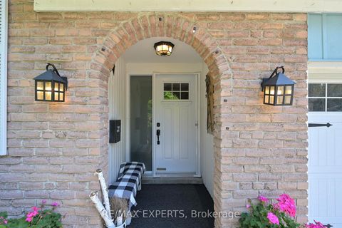 Photo 2 at 57 Pepper Tree Drive, Centennial Scarborough, Toronto