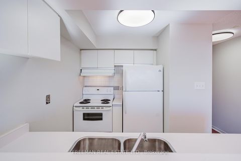 Photo 6 at 1124 - 801 King Street W, Niagara, Toronto